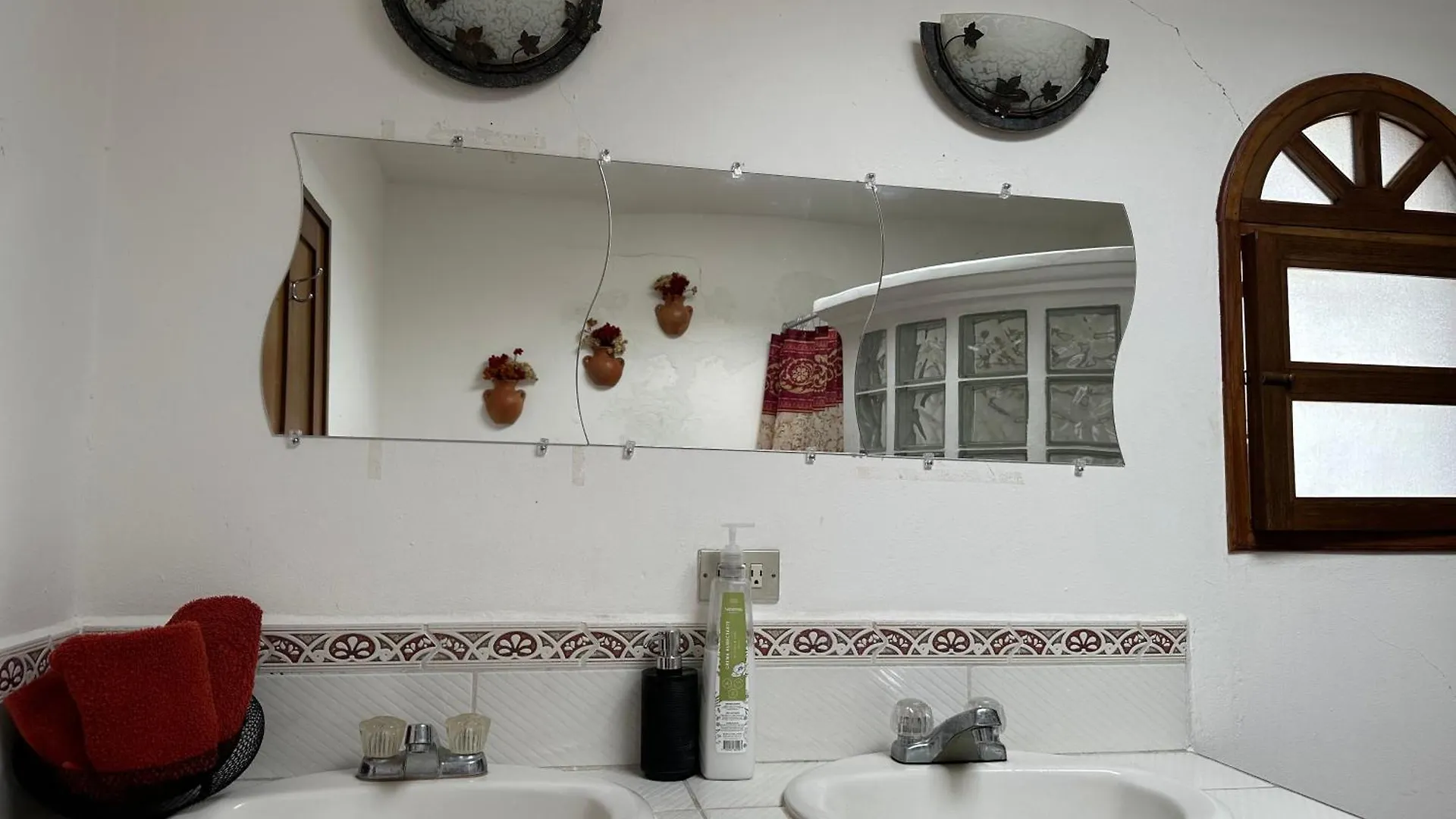 Homestay Casa Los Habitantes Antigua Guatemala